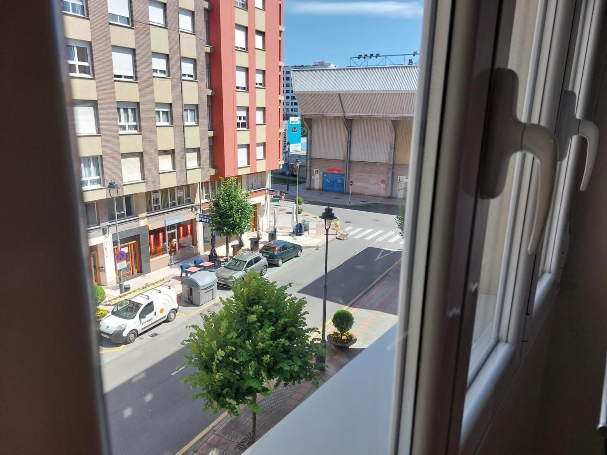 Piso En El Centro Apto 5 Personas Con Garaje Privado Avilés Esterno foto